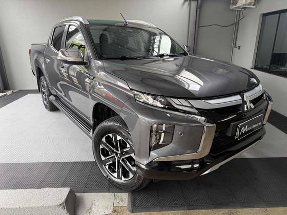 MITSUBISHI L200 TRITON 2.4 16V TURBO DIESEL SPORT HPE-S CD 4P 4X4 AUTOMÁTICO